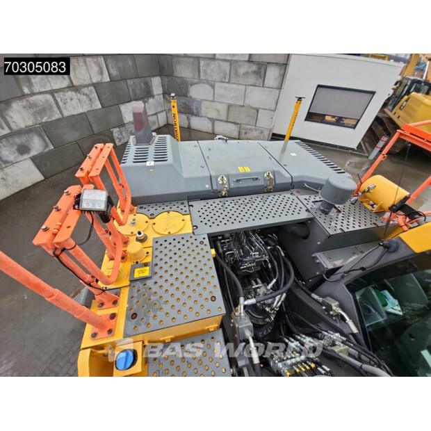 2017 Volvo EC250EL-44332919