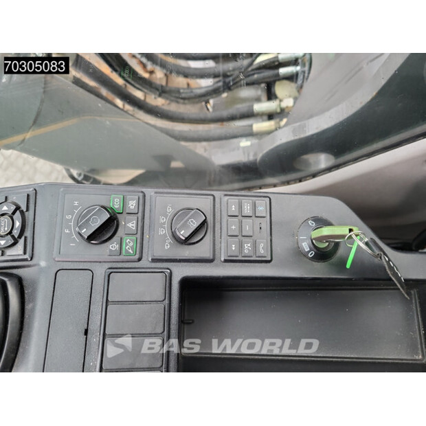 2017 Volvo EC250EL-44332941