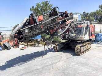 صورة ل معدات الحفر 2016 ساندفيك DX800