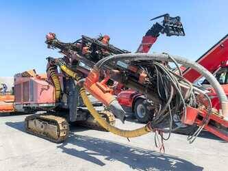 2016-sandvik-dx800-44333093