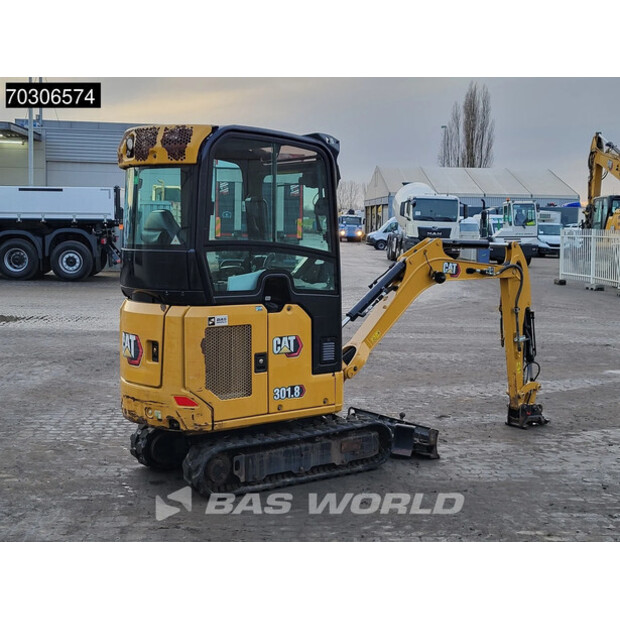 2021 كاتربيلر 301.8-44333379