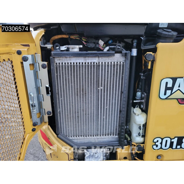 2021 كاتربيلر 301.8-44333396