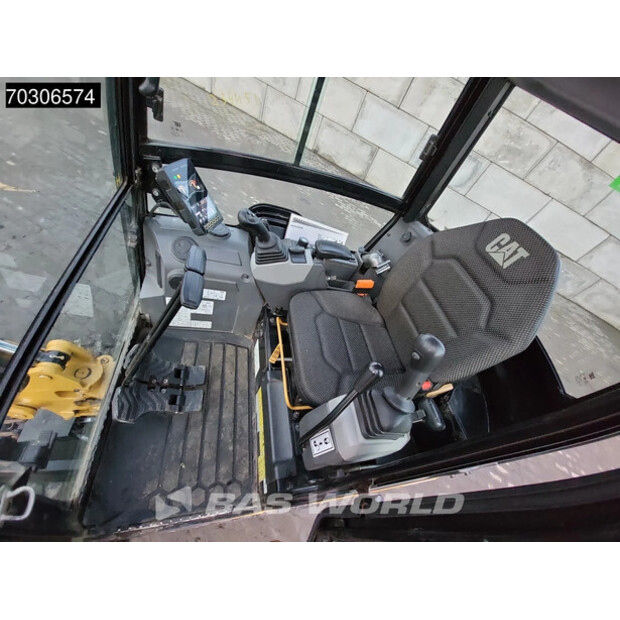 2021 كاتربيلر 301.8-44333398