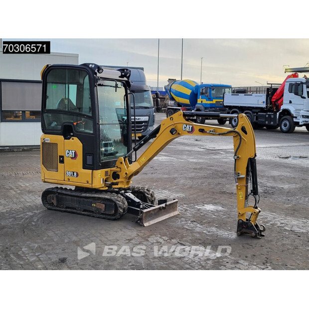 2021 Caterpillar 301.8-44333409