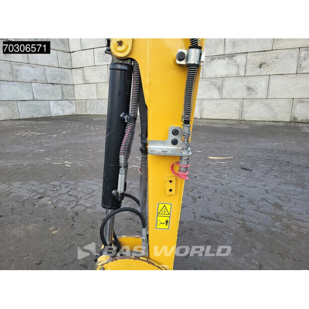 2021 Caterpillar 301.8-44333416