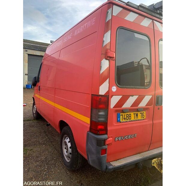 2001 بيجو BOXER-44345831