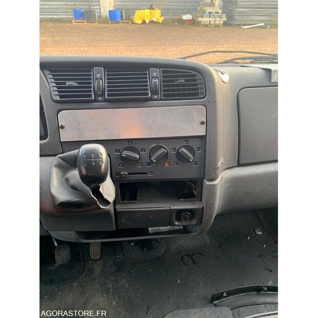 2001 بيجو BOXER-44345834