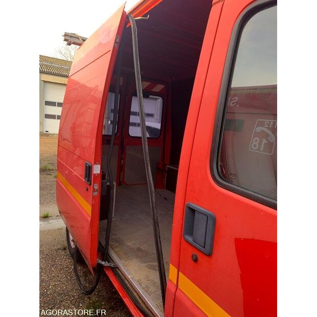 2001 بيجو BOXER-44345837