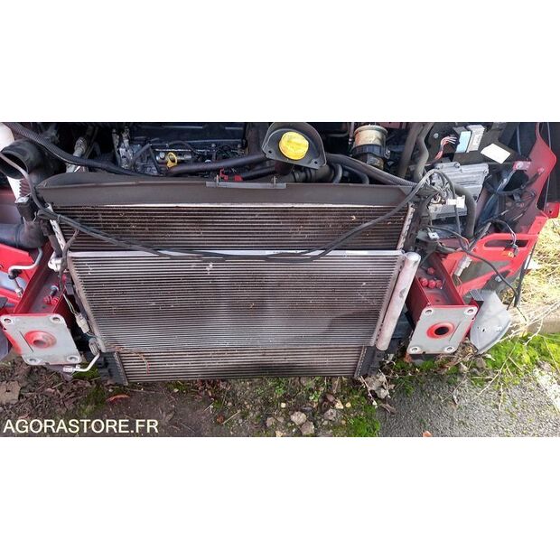 2014 رينو Master-44345892