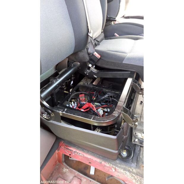 2014 رينو Master-44345894