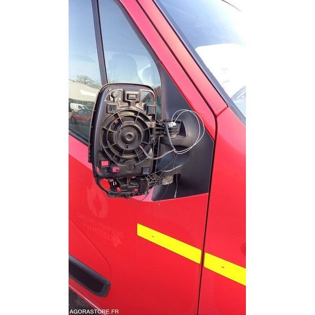 2013 رينو Master-44345922