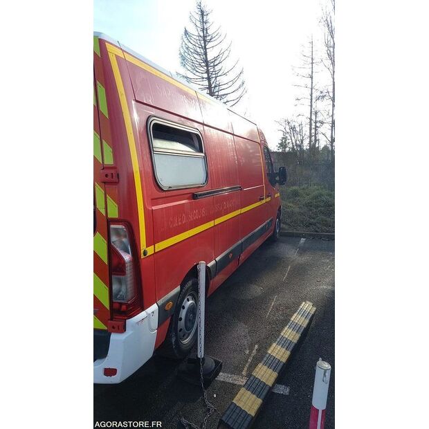 2013 رينو Master-44345926