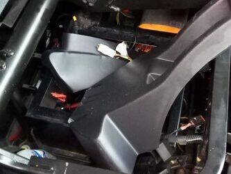 2013-renault-master-1395398-44345981