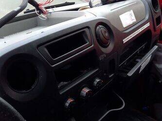 2013-renault-master-1395398-44345986