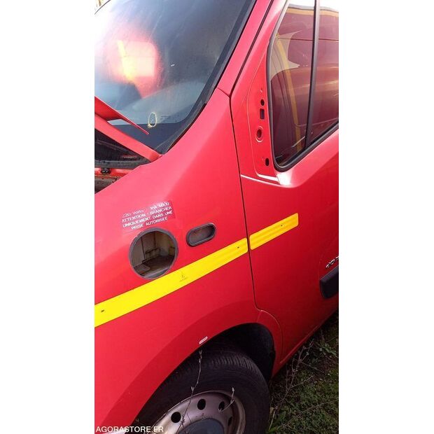 2015 رينو Master-44346031