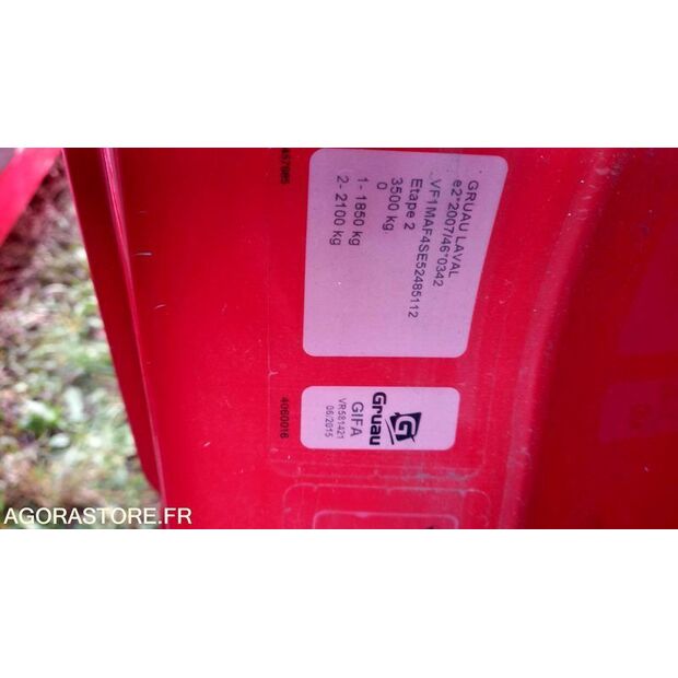 2015 رينو Master-44346034