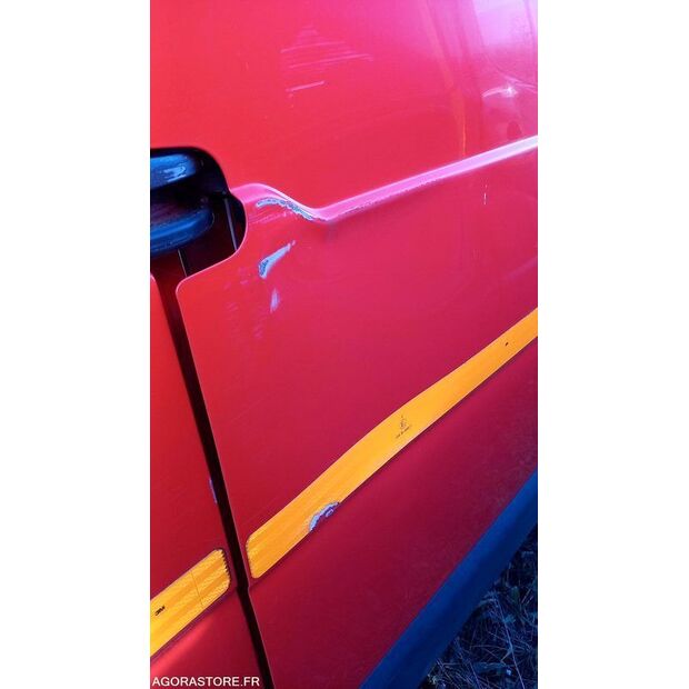 2015 رينو Master-44346036