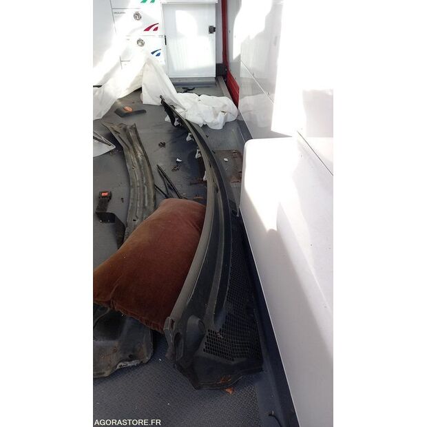 2015 رينو Master-44346061