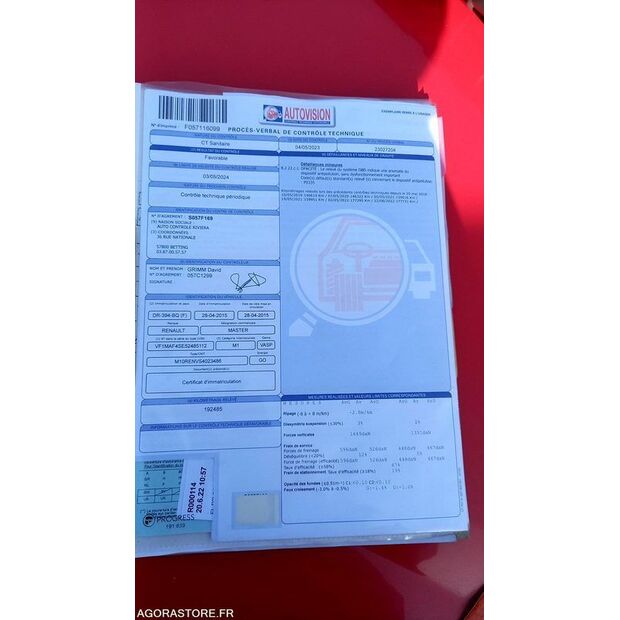 2015 رينو Master-44346068