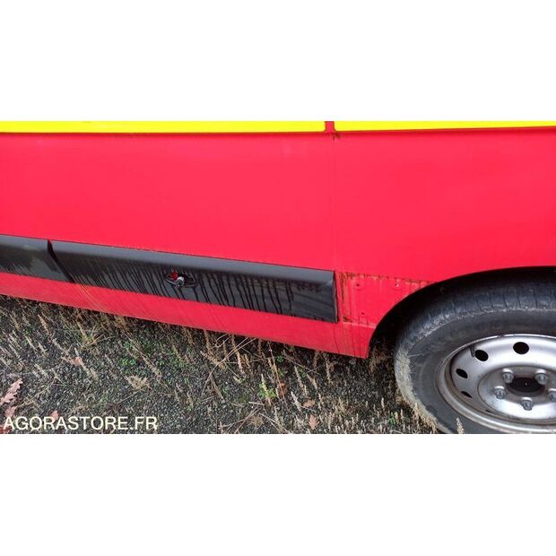 2012 رينو Master-44346156