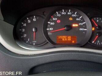 2012-renault-master-1395406-44346167