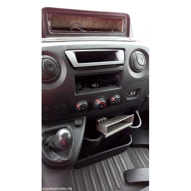 2012 رينو Master-44346168