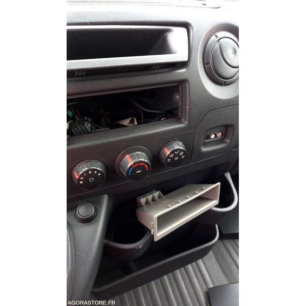 2012 رينو Master-44346169