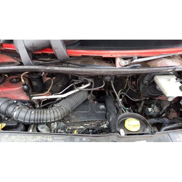 2012 رينو Master-44346177