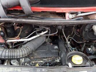 2012-renault-master-1395406-44346177