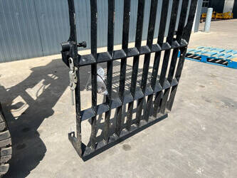 2016-caterpillar-320f-1395432-44346614