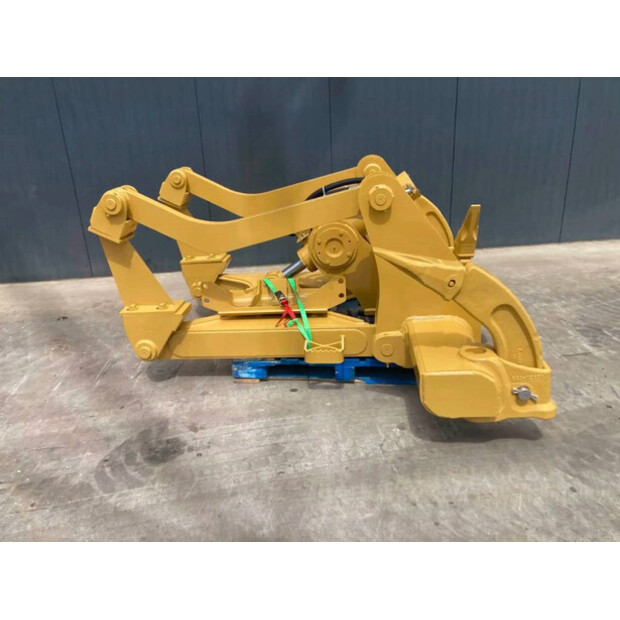 2025 Caterpillar D6-44347445