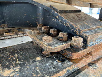 2017-caterpillar-352f-1395678-44347846