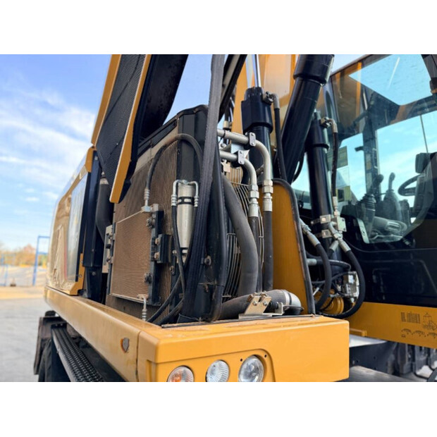 2015 كاتربيلر M318F-44348181