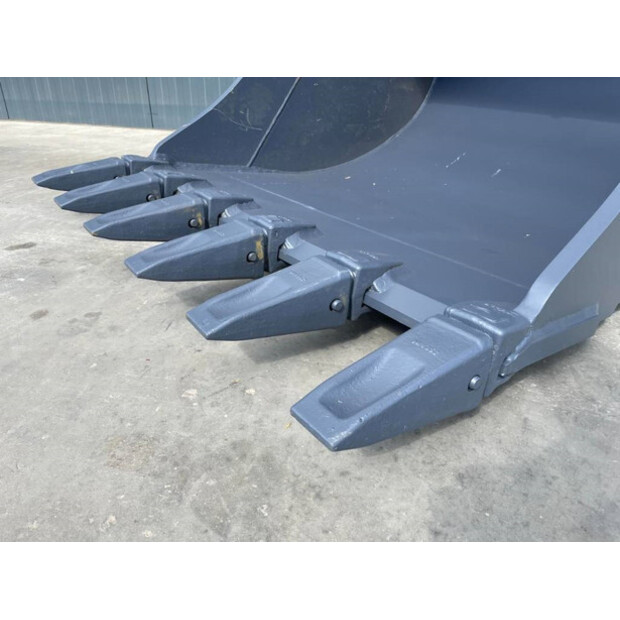 2025 OilQuick OQ80-44349565