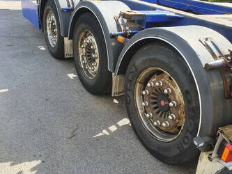 2011-m-v-euro-902-44350211