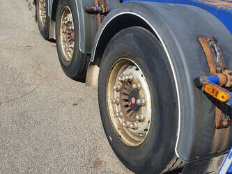 2011-m-v-euro-902-44350214