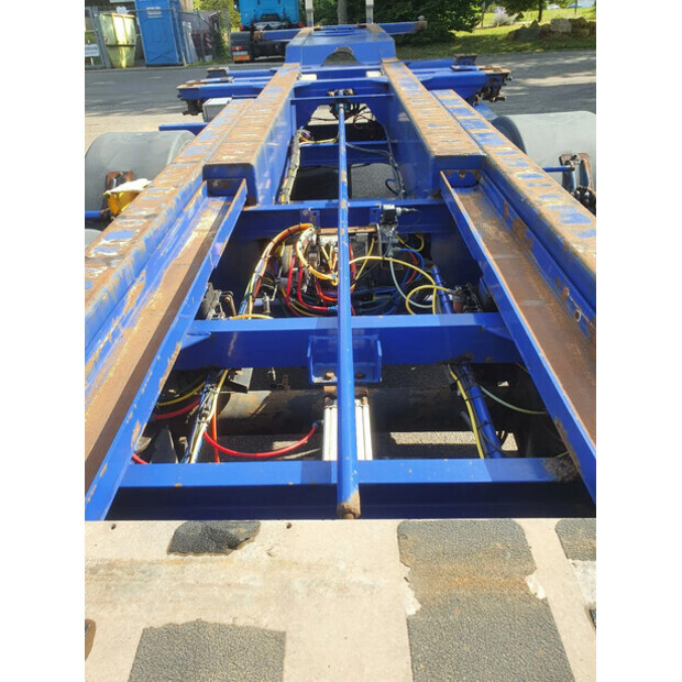 2011 M&V EURO 902-44350215