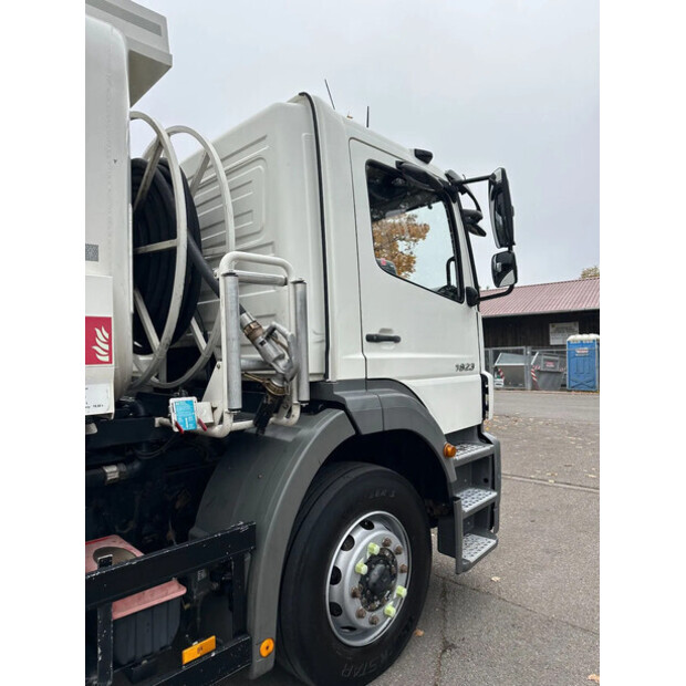 2006 مرسيدس بنز Axor 1823-44350301