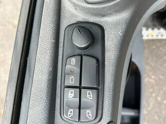 2006-mercedes-benz-axor-1823-1395920-44350330