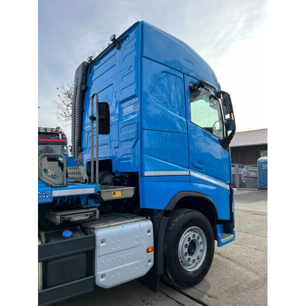 2017 فولفو FM 460-44350382