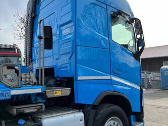 2017-volvo-fm-460-1395921-44350382