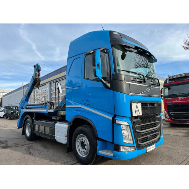 2017 فولفو FM 460-44350385