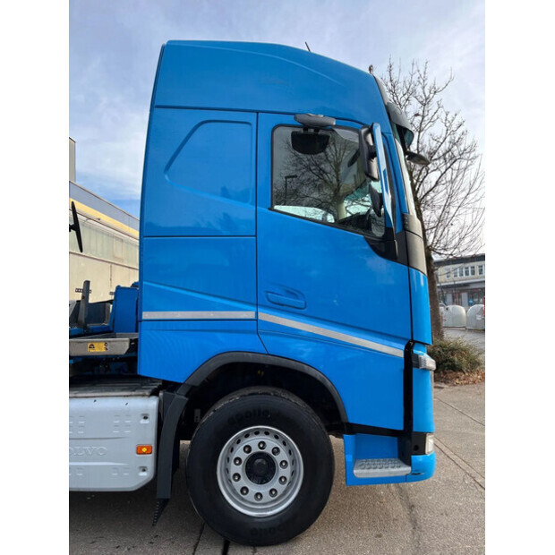 2017 فولفو FM 460-44350386