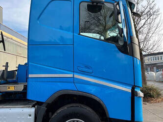 2017-volvo-fm-460-1395921-44350386