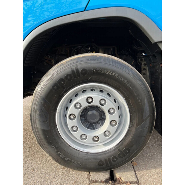 2017 فولفو FM 460-44350400