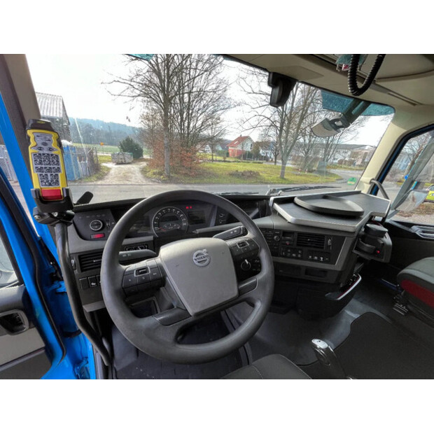 2017 فولفو FM 460-44350408