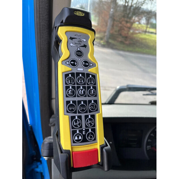 2017 فولفو FM 460-44350409