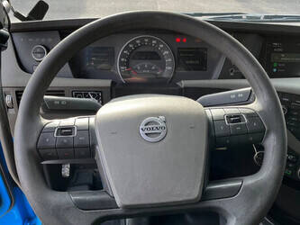 2017-volvo-fm-460-1395921-44350412