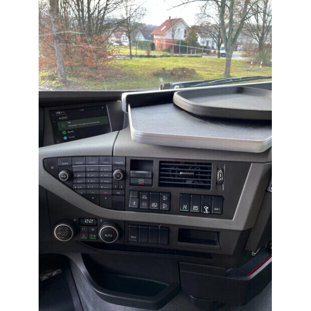 2017 فولفو FM 460-44350415