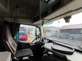 2017-volvo-fm-460-1395921-44350419